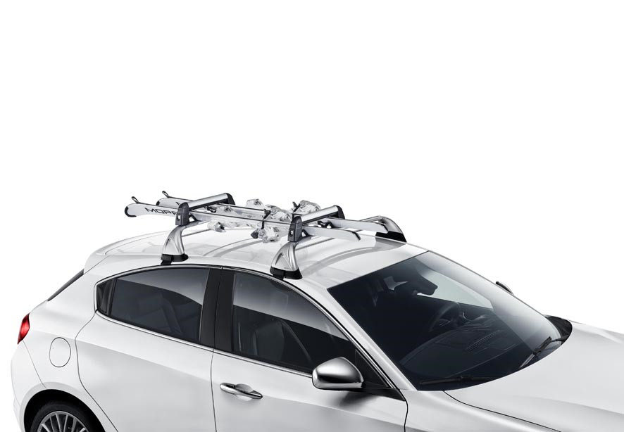 Porte skis ou snowboard sur barres de toit  alfa-romeo