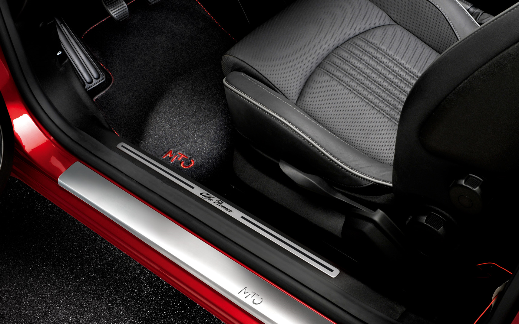 Kit placas de umbral de la puerta en acero inoxidable con logo Mito  alfa-romeo