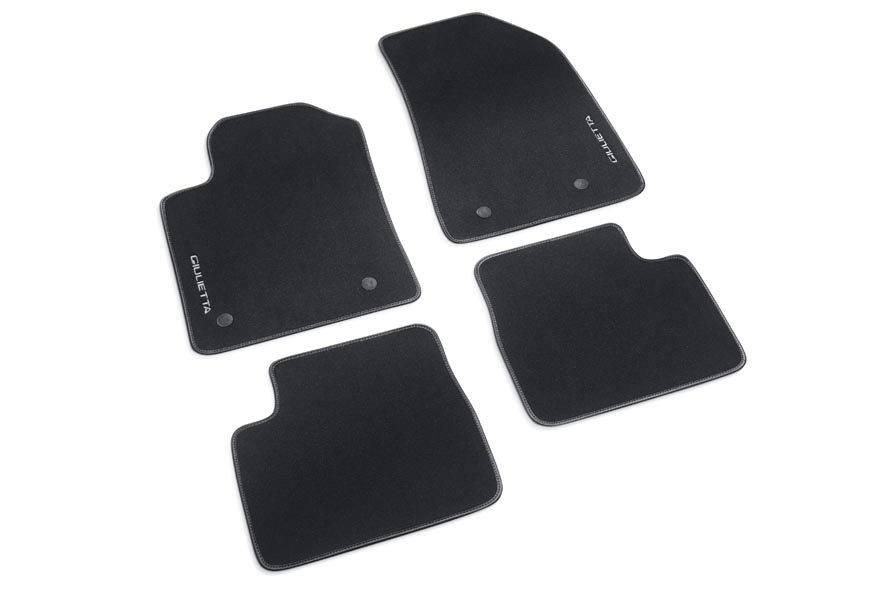 Surtapis en moquette noire  undefined