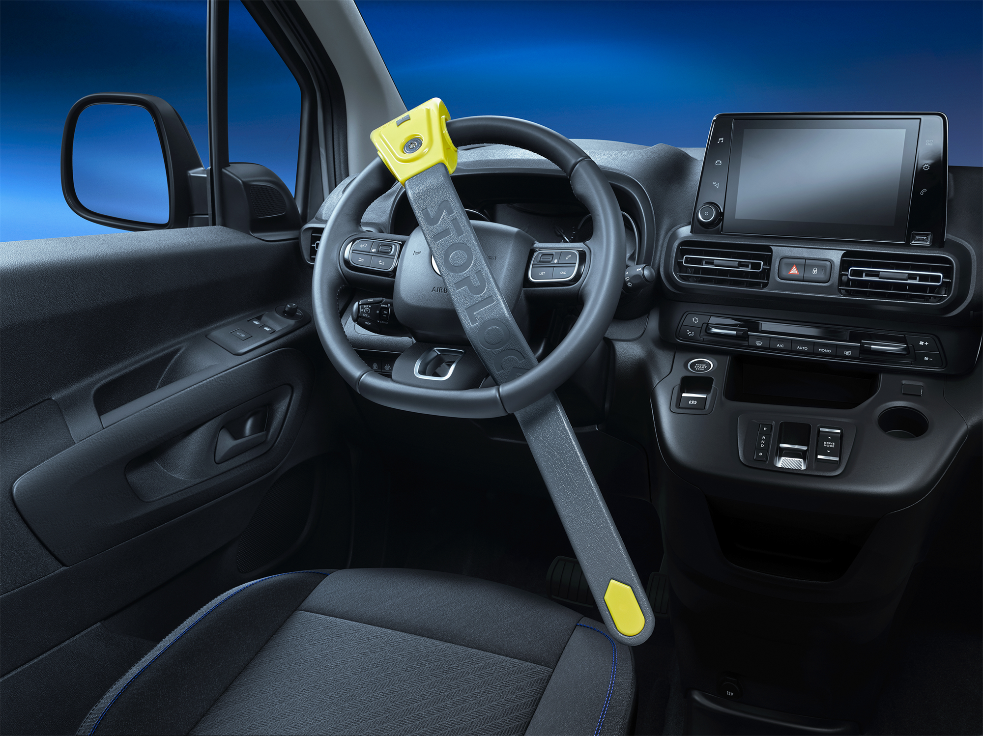 Sistema di bloccaggio meccanico del volante  jeep