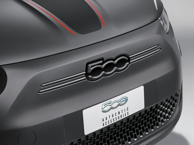 LOGO FRONTALE 500e GRIGIO OPACO  fiat